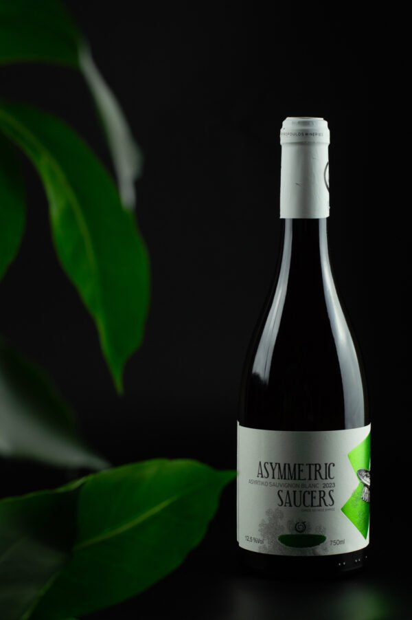 ASYMMETRIC SAUCERS Ασύρτικο - Sauvignon Blanc - Image 3